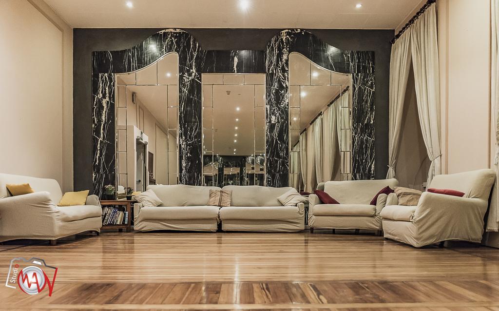 Hotel Moderno Лекко Екстер'єр фото