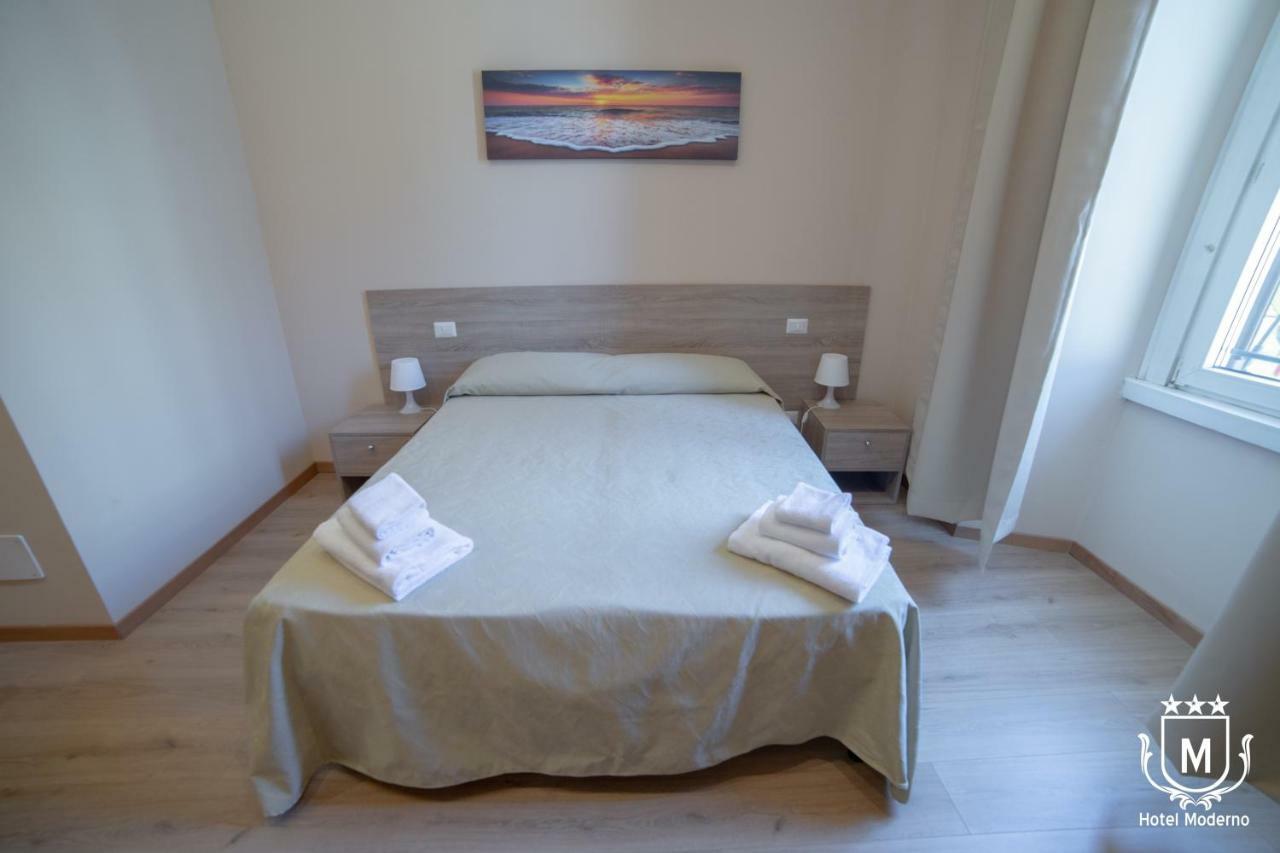 Hotel Moderno Лекко Екстер'єр фото